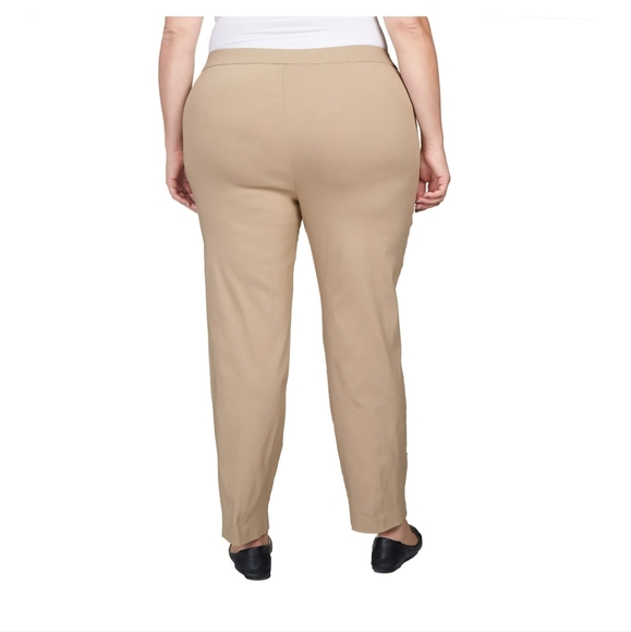 NWT Alfred Dunner Womens Plus-Size Classic Allure Fit Tan Pants Size 16 - Picture 3 of 7